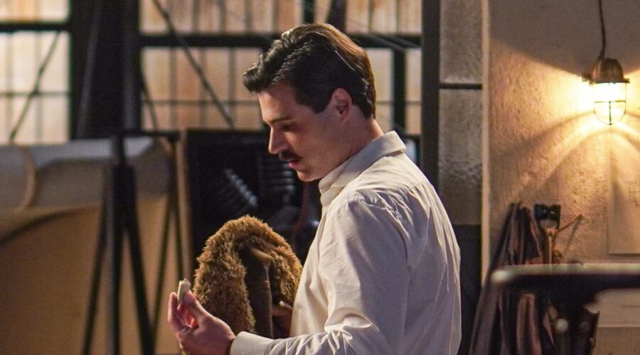 Arturo Sancho (Manuel Luján) In La Promessa Puntata 301 Credits Rete In Rete