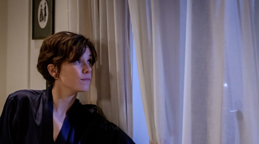 Dorothée Neff (Eleni Schwarzbach) in “Tempesta D'Amore”. Credits: Das Erste/RTI Mediaset.