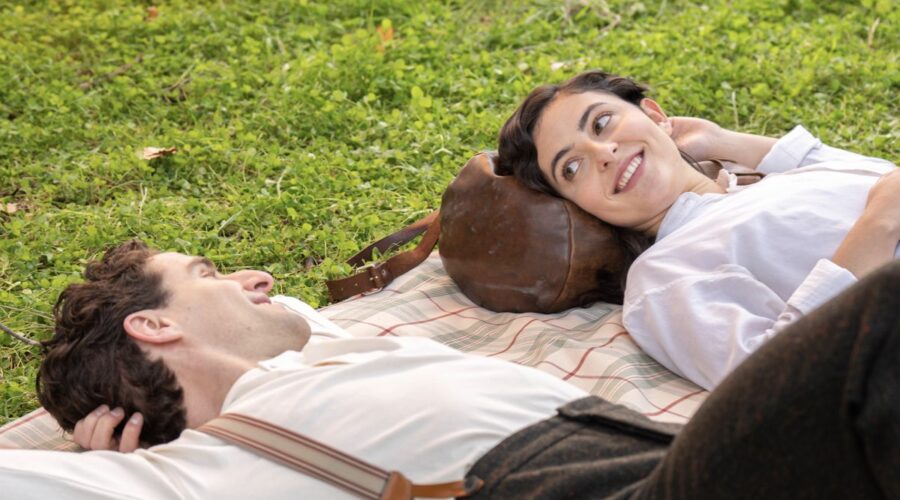 Enrique Fortún (Lopez Ruiz ); Angela Echaniz Oyarzabal (Vera Gonzales) In La Promessa Credits Rete In Rete