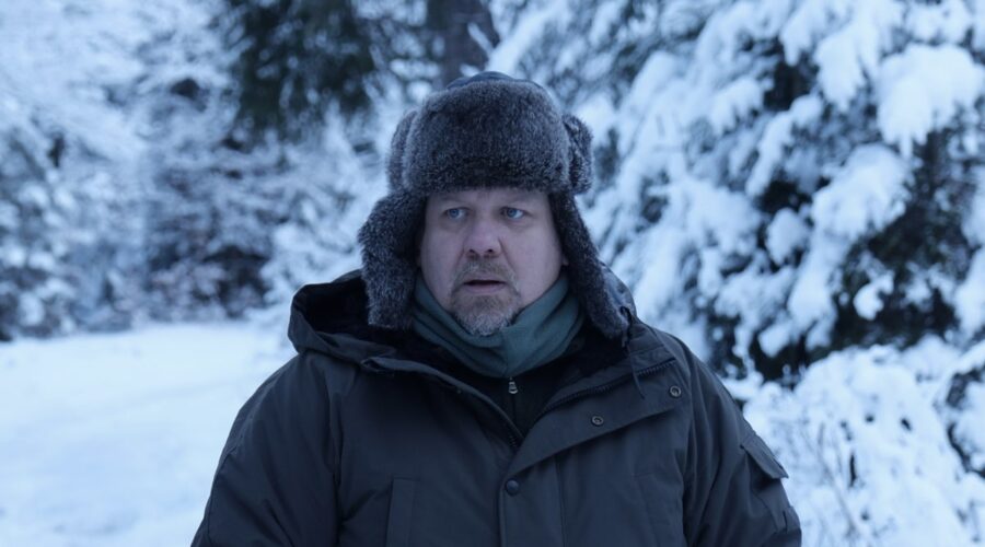 Gianluca Gobbi (Giacomo) in una scena di “Ninfa Dormiente”. Credits: Rai.