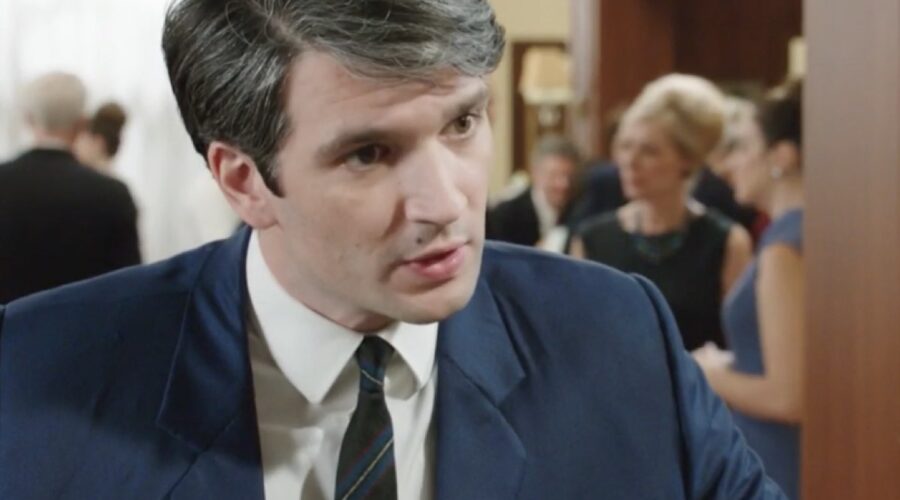 Filippo Scarafia (Roberto Landi) in una scena de “Il Paradiso Delle Signore 9 puntata 25”. Credits: Rai.