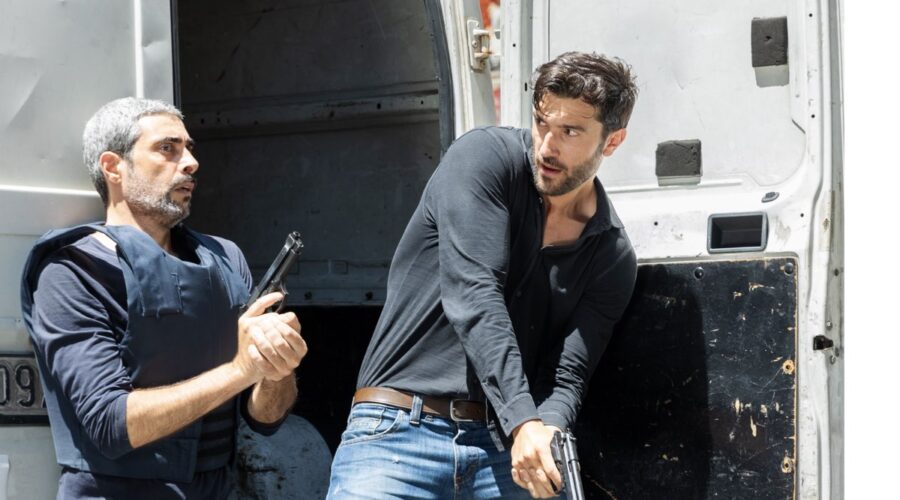 Luigi Miele (Damiano) in una scena di “Un Posto Al Sole”. Credits: Rai.