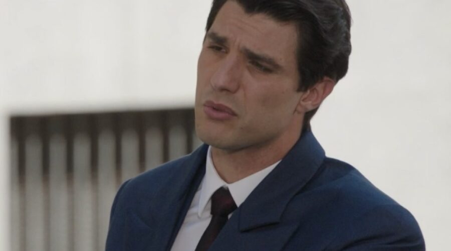 Pietro Masotti (Marcello Barbieri) in una scena della puntata 7 de “Il Paradiso Delle Signore 9”. Credits: Rai.