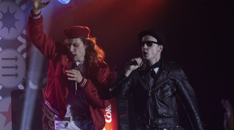 Matteo Oscar Giuggioli E Elia Nuzzolo In Hanno Ucciso L'uomo Ragno Credits Sky