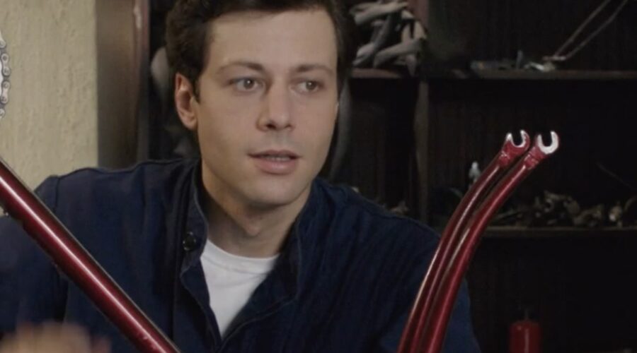 Gabriele Anagni (Alfredo Perico) in una scena della puntata 48 de “Il Paradiso Delle Signore 9”. Credits: Rai.