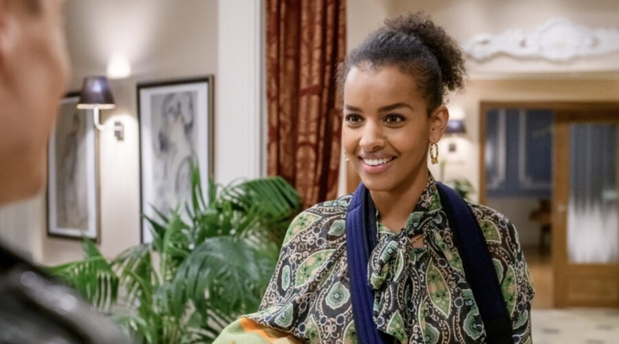 Belina Mohamed Ali (Imani) una scena di “Tempesta d'amore”. Credits: Das Erste/Rti Mediaset.