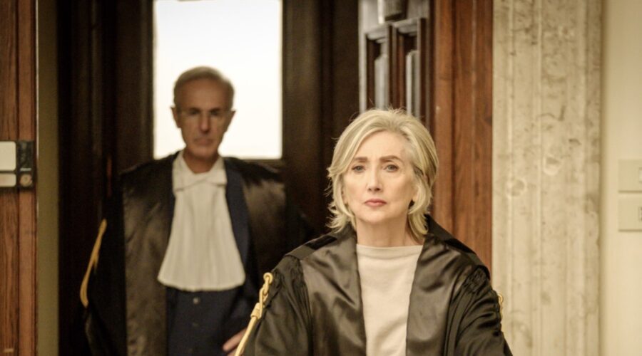 Lunetta Savino (Libera) in una scena di “Libera”. Credits: Rai.