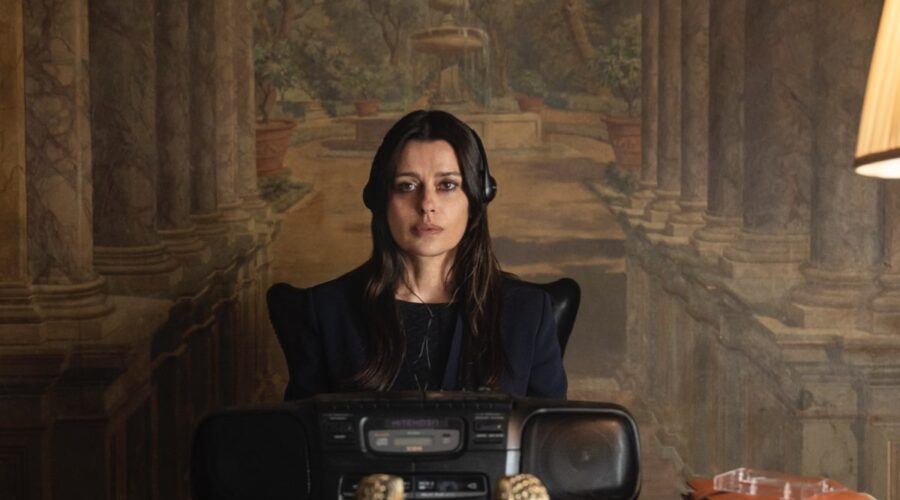 Claudia Pandolfi (Luvi Bray) in una scena di “The Bad Guy” Credits: Prime Video.