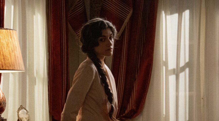 Paula Losada (Jimena De Los Infantes) in una scena de “La Promessa” Credits: RTI Mediaset.