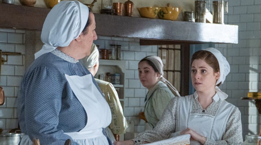 La Promessa Iii - 345 Retequattro - 1a Tv Carmen Flores (Simona Martínez); Sara Molina (Maria Fernandez) Credits Rete In Rete