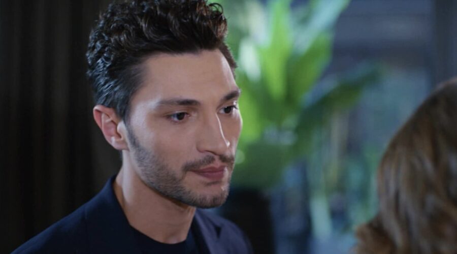 Ilhan Sen (Ozan Korfali) in una scena di “Love, Reason, Get Even”. Credits: RTI Mediaset.