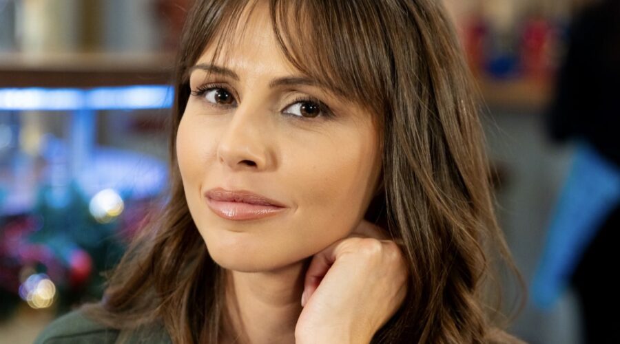 Benedetta Valanzano (Valeria) in una scena di “Un Posto Al Sole”. Credits: Rai.