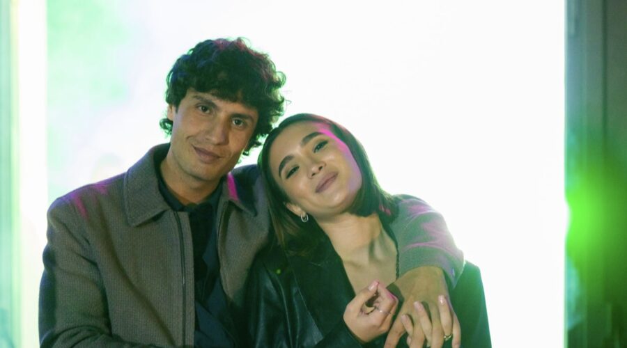 Da sinistra: Gianluca Spagnoli (Vinicio) e Fabiola Balestriere (Alice) in una scena di “Un Posto al Sole”, Credits: Rai.