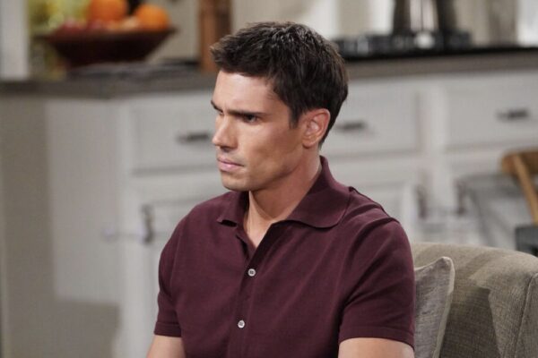 Tanner Novlan (John 'Finn' Finnegan) in una scena di “Beautiful”. Credits: Cattura schermo/BBL Distribution/RTI Mediaset.