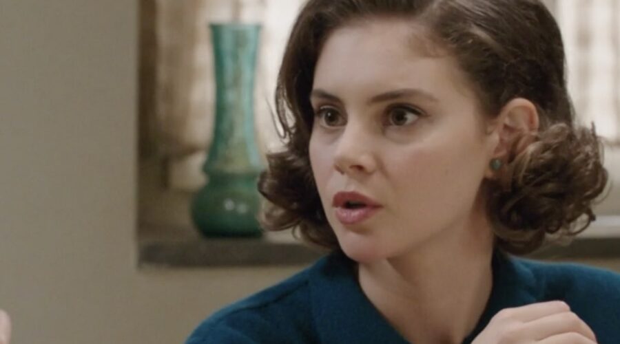 Elvira Camarrone (Clara Boscolo) in una scena della puntata 88 de “Il Paradiso Delle Signore 9”. Credits: Rai.