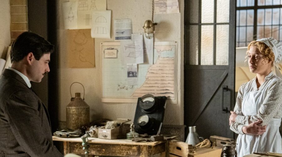 La Promessa Iii - 349 Retequattro - 1a Tv Arturo Sancho (Manuel Luján); Ana Garces (Jana Exposito) Credits Rete In Rete