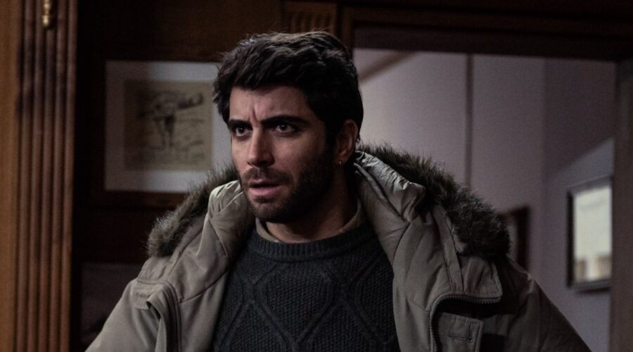 Marco Rossetti (Marco Raimondi) in una scena di “Black Out 2 - Le Verità nascoste”. Credits: Rai e F. Di Benedetto.