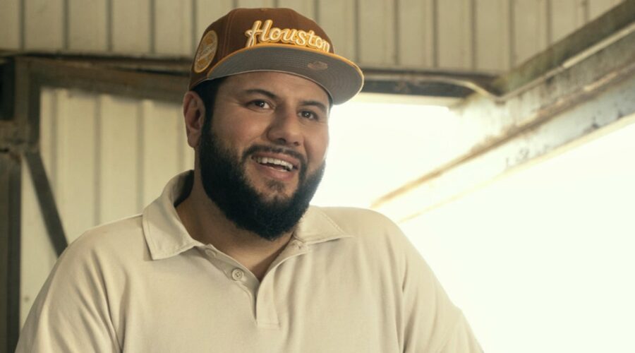 Mo Amer (Mo) in “MO 2”. Credits: Courtesy of Netflix © 2025.