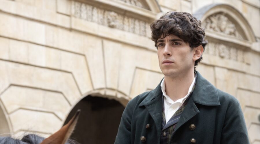 Nicolas Maupas (Albert) in una scena de “Il Conte di Montecristo”. Credits: Rai e Claudio Iannone.