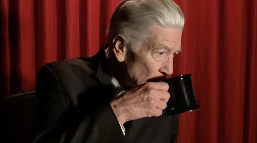 Screenshot da facebook ufficiale di David Lynch