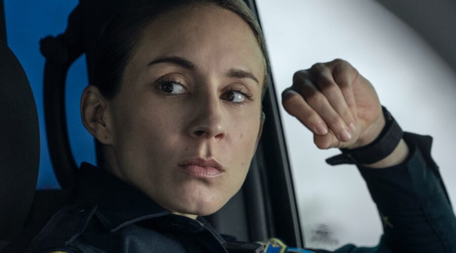 Troian_bellisario_as_traci_harmon_in_on_call__photo_credit-amazon_mgm_studios_3000