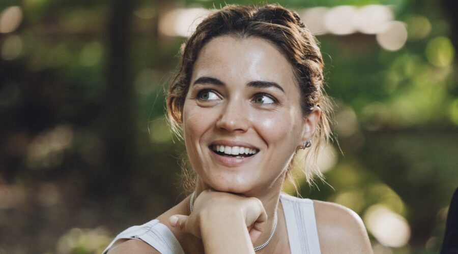 Giusy Buscemi (Manuela) in una scena di “Un Passo dal Cielo 8”. Credits: Rai.