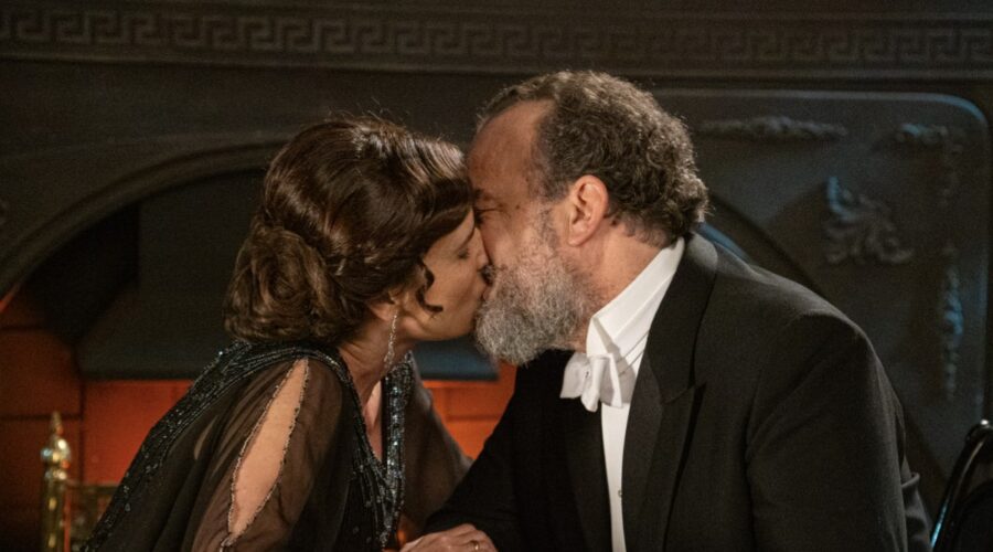 La Promessa Iii - 370 Retequattro - 1a Tv Elia Galera (Maria Antonia); Manuel Regueiro (Alonso Luján) Credits Rete In Rete