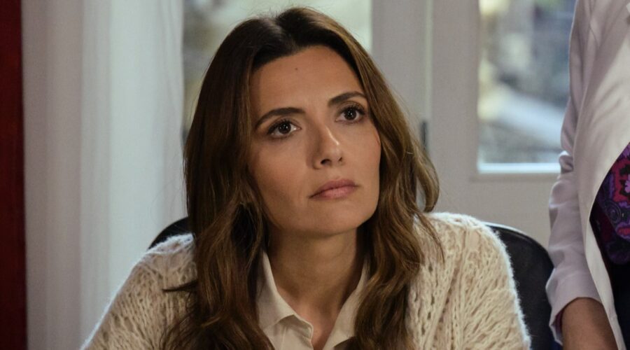 Serena Rossi (Mina) in una scena di “Mina Settembre 3”. Credits: Anna Camerlingo e Rai.