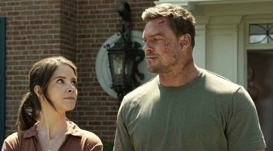 Sonia Cassidy e Alan Ritchson in “Reacher” 3. Credits: Prime Video.
