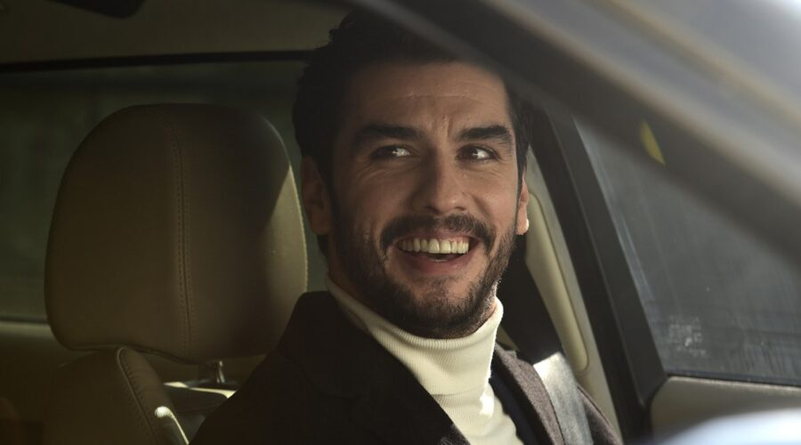 Tradimento I Canale 5 - 1a Tv Aras Aydin (Behram Dicleli) Credits Rete In Rete