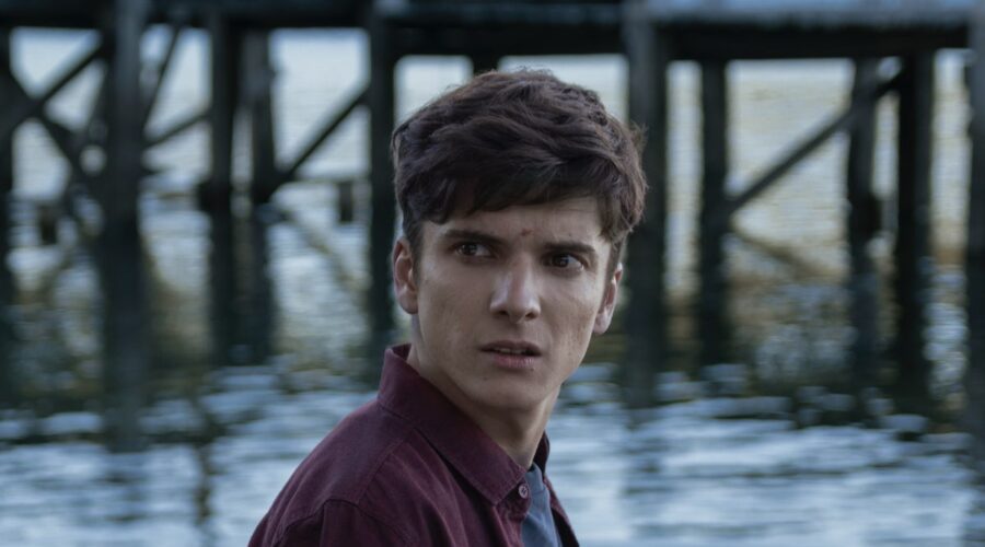 Atrapados S1. Matías Recalt As Bruno In Atrapados S1. Cr. Berna Rode Netflix