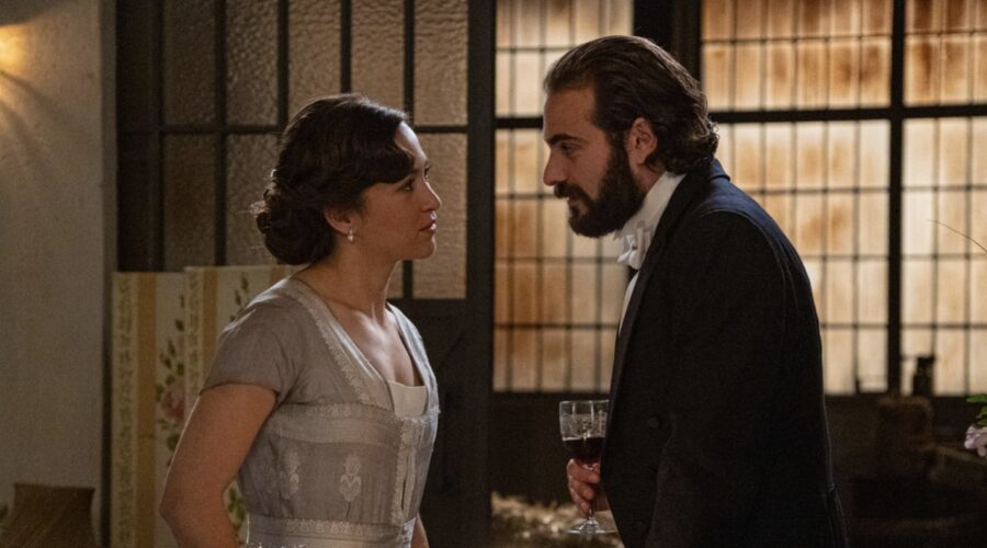 Carmen Asecas (Catalina) e Ibrahim Al Shami (Adriano) in una scena de “La Promessa”. Credits: RTI Mediaset.