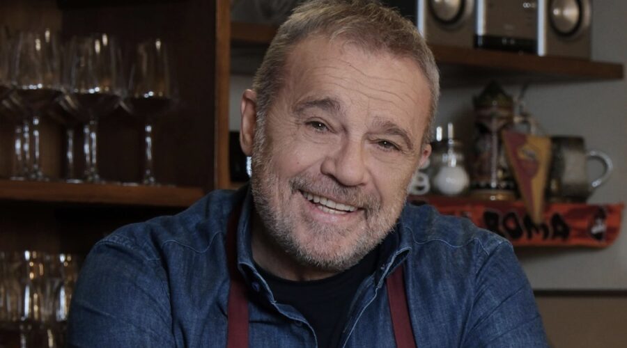 Claudio Amendola Sul Set De I Cesaroni Il Ritorno Credits Mediaset