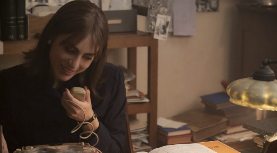 Miriam Leone (Oriana Fallaci) in “Miss Fallaci”. Credits: Paramount/Rai.