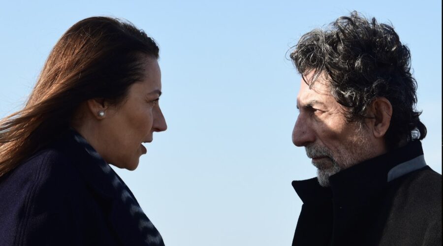 Tradimento I Canale 5 - 1a Tv Vahide Perçin (Güzide Yenersoy) E Mustafa Ugurlu (Murat Tarik Yenersoy) Credits Rete In Rete
