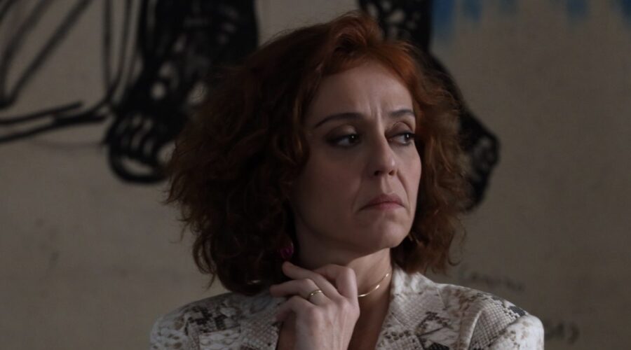 Vanessa Scalera (Imma) in una scena di “Imma Tataranni” 4. Credits: Rai.