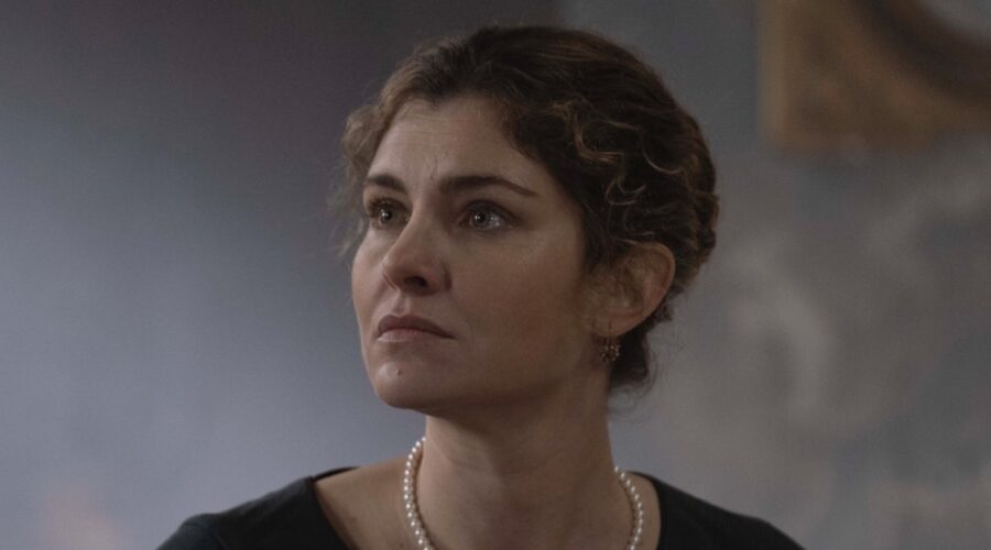Vittoria Puccini (Maria) in una scena di “Belcanto”. Credits: Rai.