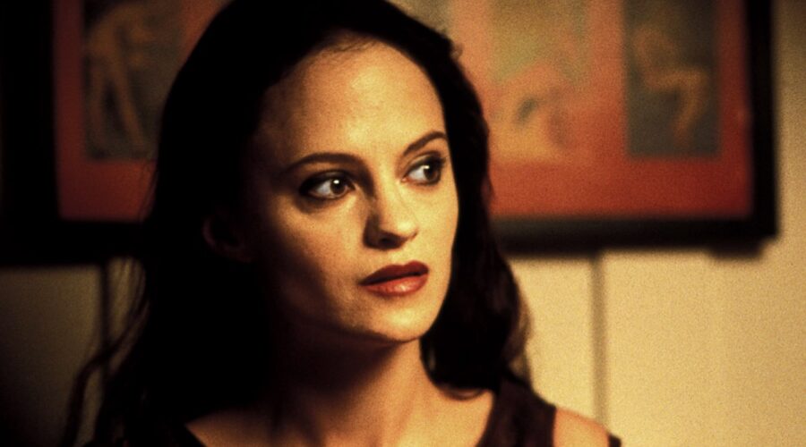 Anna Farris in “May”. Credits: Serially.