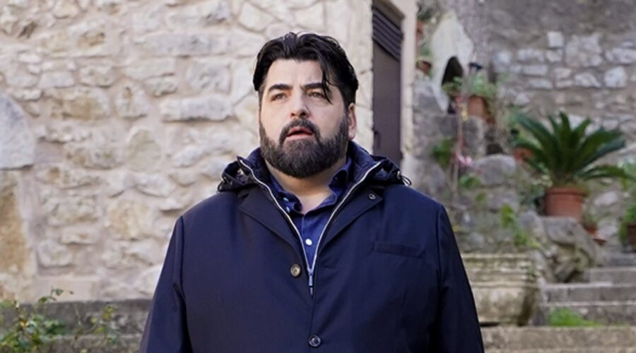 Antonino Cannavacciuolo In Cucina Da Incubo Credits Sky