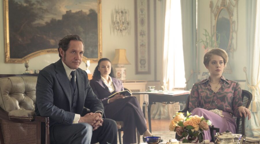 Bertie Carvel in una scena de