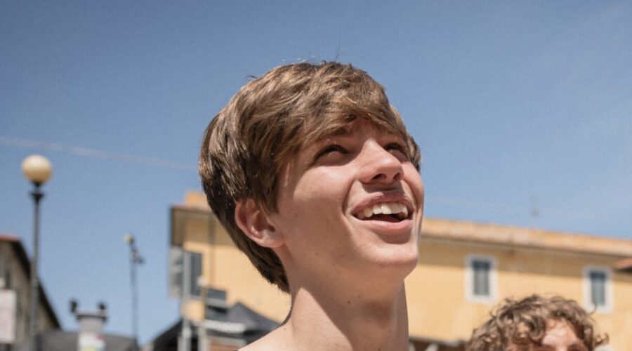 Edoardo Miulli (Roberto) in “Tutto quello che ho”. Credits: RTI Mediaset.