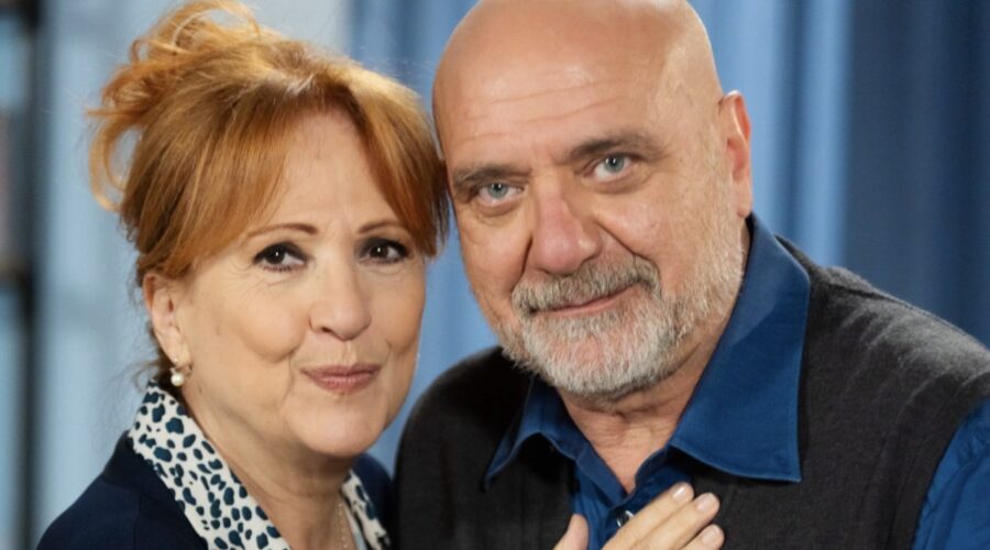 Da sinistra: Marina Tagliaferri (Giulia) e Luigi Di Fiore (Luca) in una scena di “Un Posto Al Sole”. Credits: Rai.