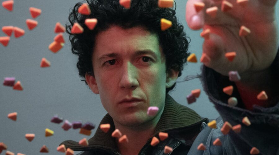 Maximilian Mundt In Come Vendere Droga Online (In Fretta) 4 Credits Netflix