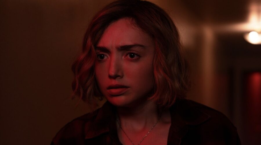 Peyton List Nei Panni Di Maddie Nears In School Spirtis 3 Credits Paramount