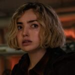 Peyton List Nel Ruolo Di Maddie Nears In School Spirits 2 Credits Paramount Plus