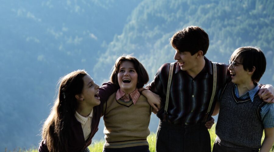 Sara (Carlotta Dosi) Marta (Anna Losano) Marco (Lorenzo Enrico) Davide (Luca Charles Brucini) Sul Set Di Fuochi D'artificio Credtis Rai