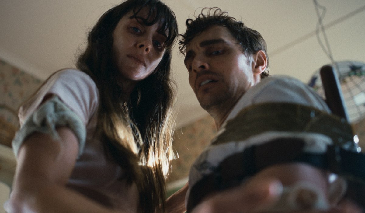 Alison Brie E Dave Franco In Together Credits I Wonder Pictures