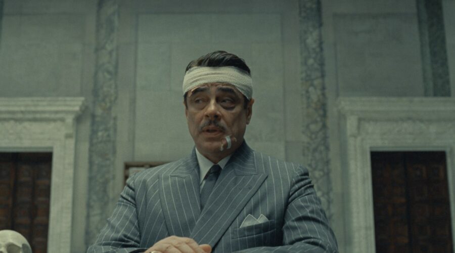 Benicio Del Toro In La Trama Fenicia Credits Universal