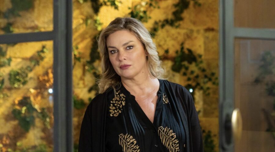 Giada Desideri In Un Posto Al Sole Credits Rai