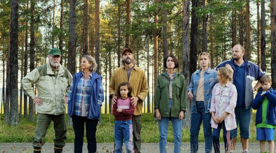Il Cast Di Un Giorno Tutto Questo Sarà Tuo Sul Set Credits Raiplay